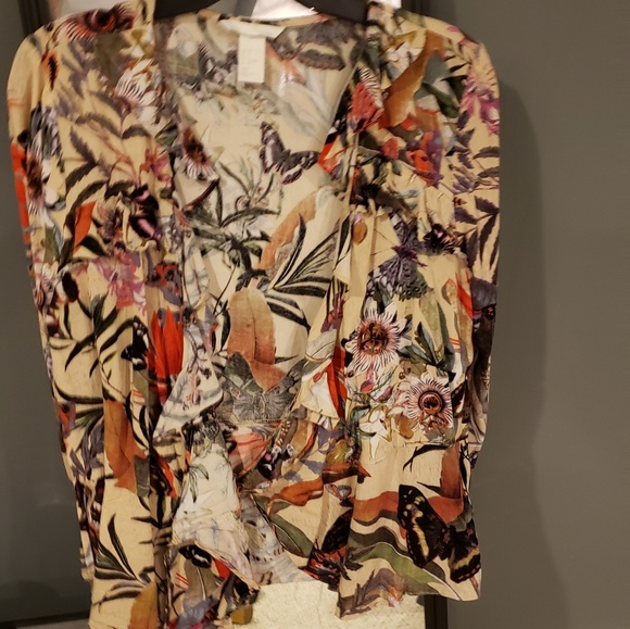 Clothes - Picture 4 of 8